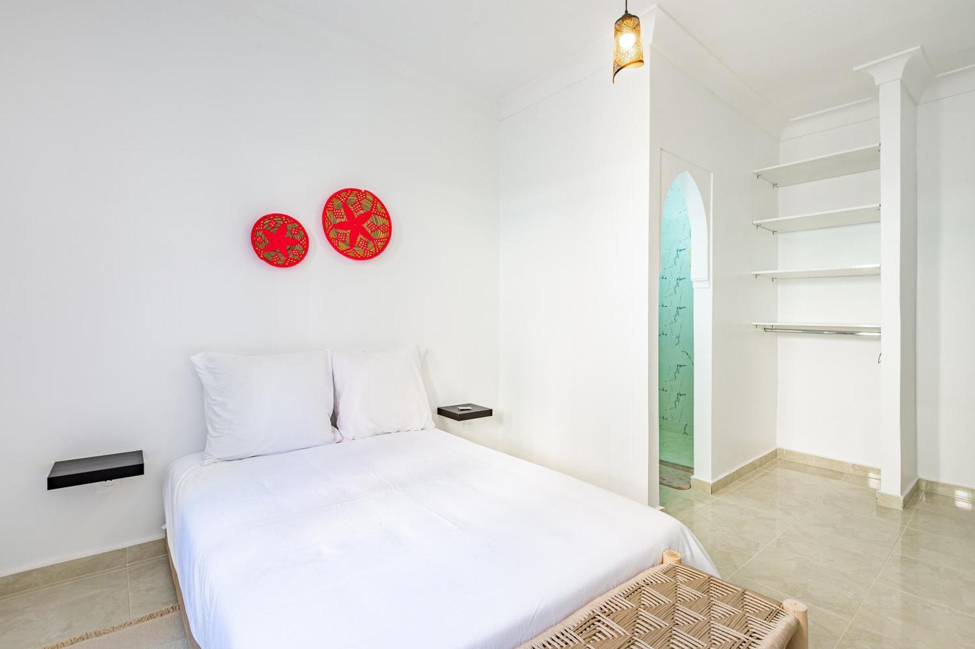 Riad Dar Juma, Suites & Appartements, Spa & Piscine Chauffee マラケシュ エクステリア 写真