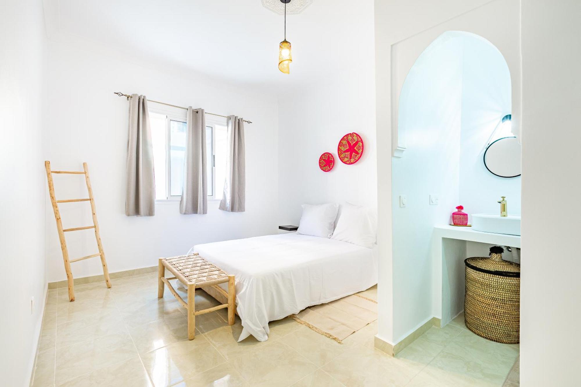 Riad Dar Juma, Suites & Appartements, Spa & Piscine Chauffee マラケシュ エクステリア 写真