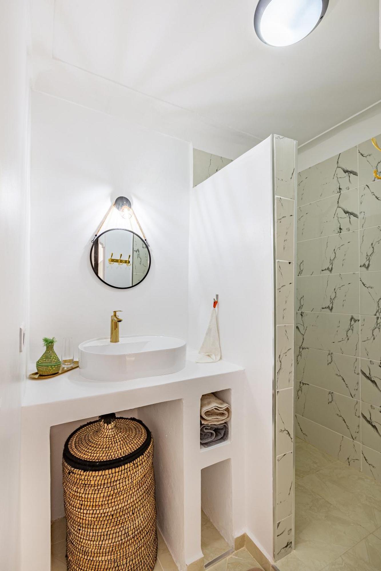 Riad Dar Juma, Suites & Appartements, Spa & Piscine Chauffee マラケシュ エクステリア 写真