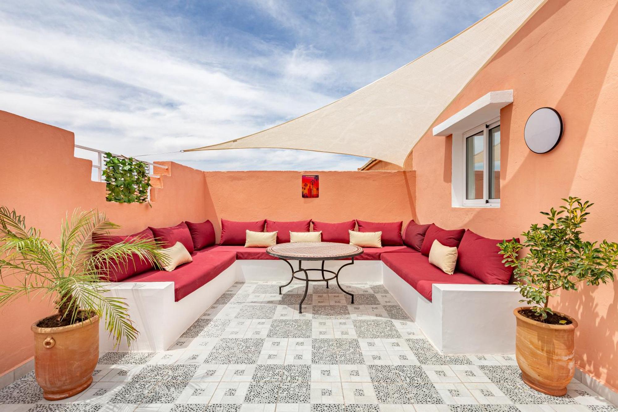 Riad Dar Juma, Suites & Appartements, Spa & Piscine Chauffee マラケシュ エクステリア 写真